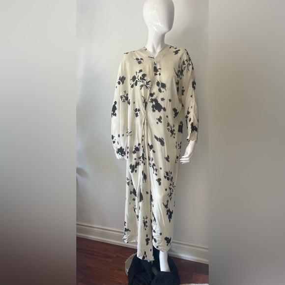 new zara Black and White Floral Maxi Dress printed art one sleeve - Picture 8 of 15